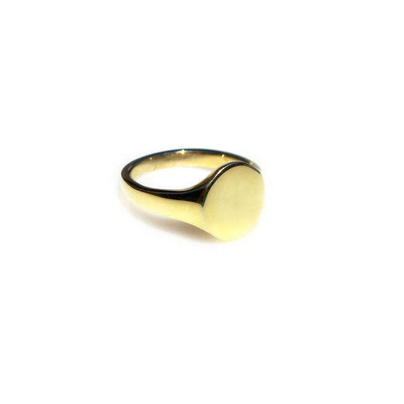Plain Oval Signet Ring (Small)