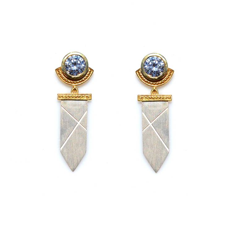 Bearded Round Spear Earrings - Colourless Stone